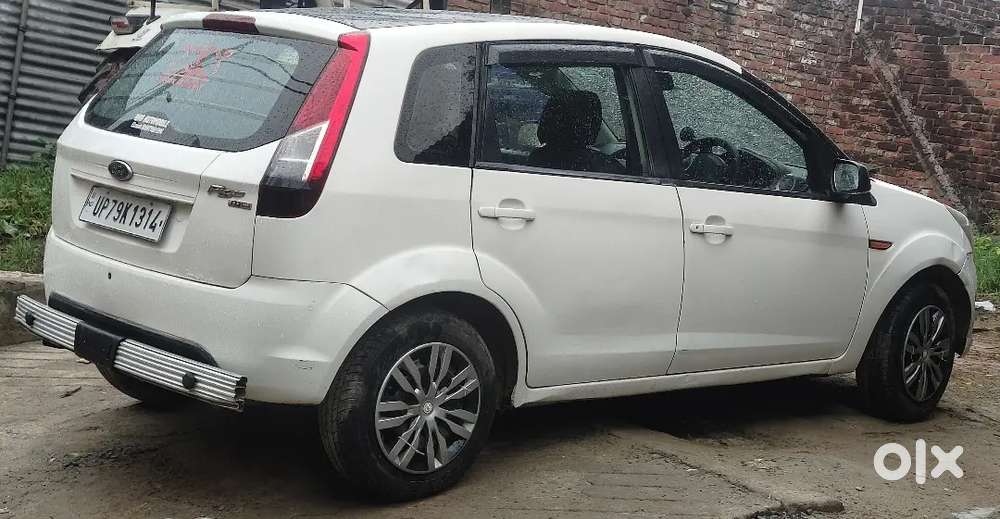 Ford Figo 2014 Diesel 98000 Km Driven