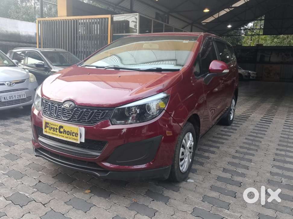 Mahindra Marazzo