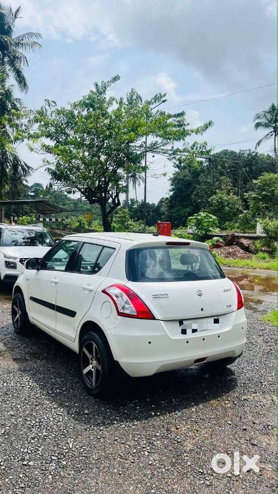 Maruti Suzuki Swift Vxi + Manual, 2017