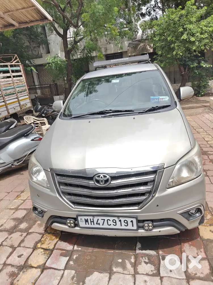 Toyota Innova V Diesel 2015