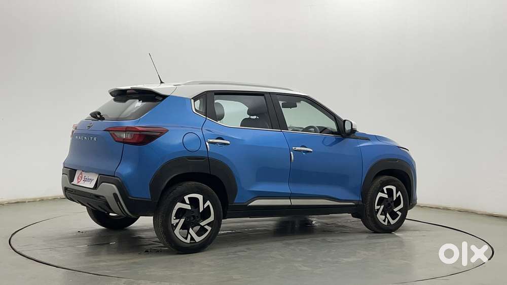 Nissan Magnite 1.0 Xv Premium Dual Tone, 2021, Petrol