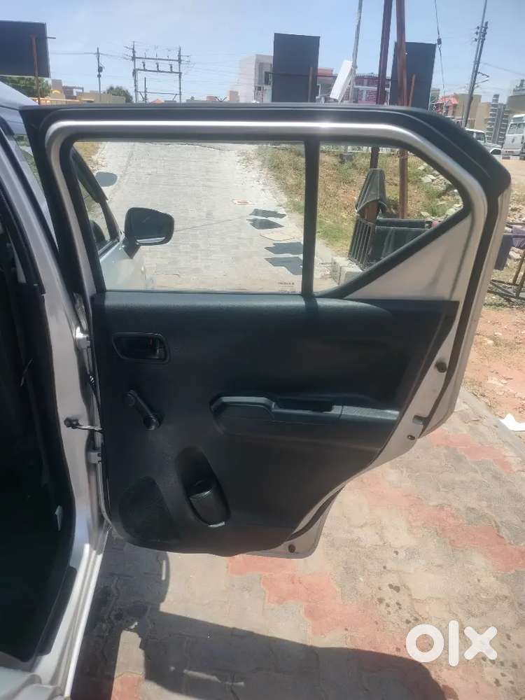 Maruti Suzuki Ignis 2021 Sigma Petrol