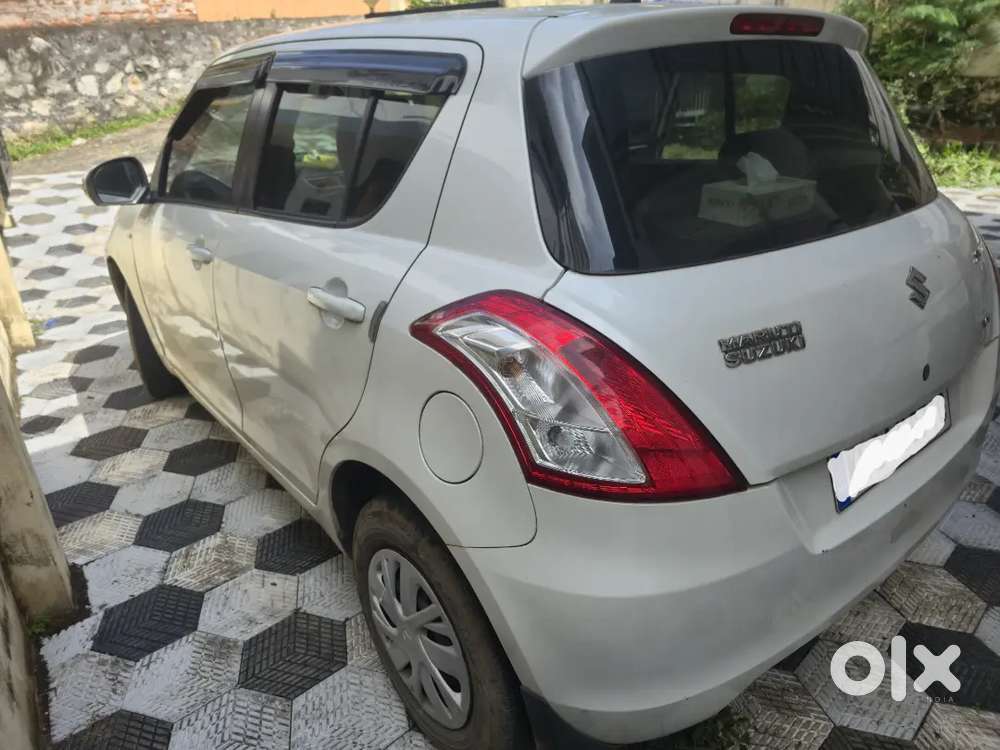Maruti Suzuki Swift 2017 Petrol 65000 Km Driven