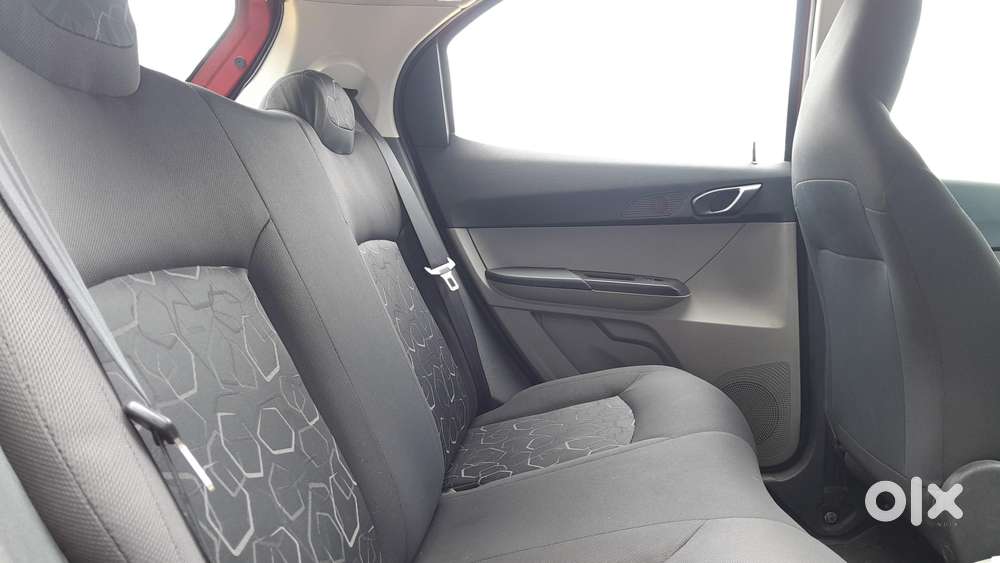Tata Tiago 1.2 Revotron Xt, 2017, Petrol