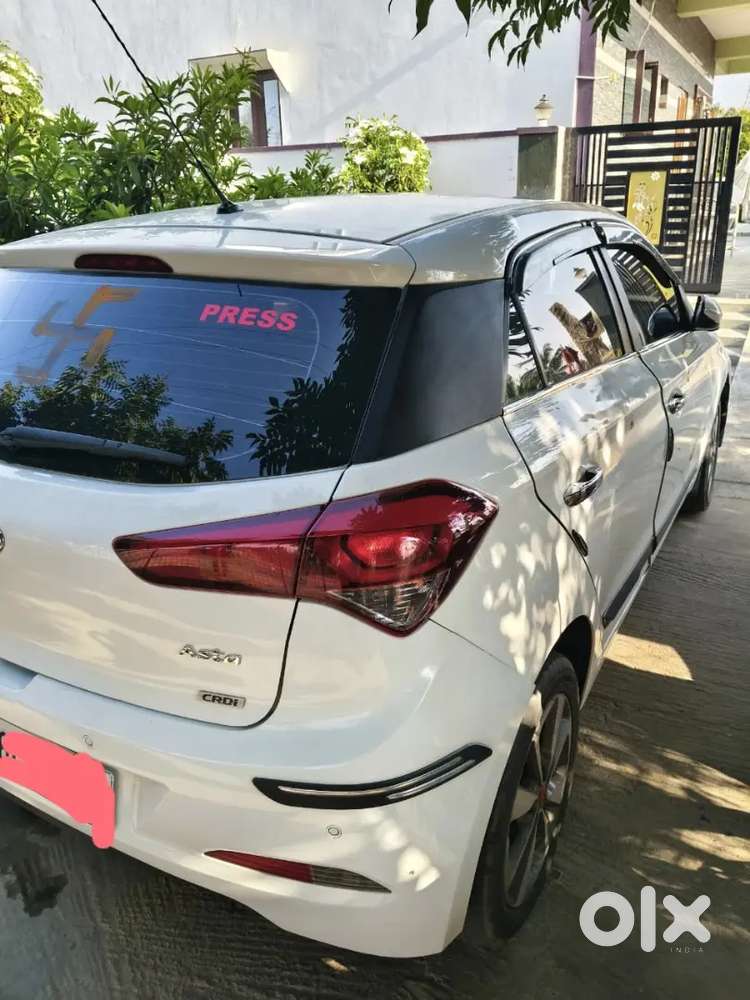 Hyundai I20 2015 Diesel 90000 Km Driven