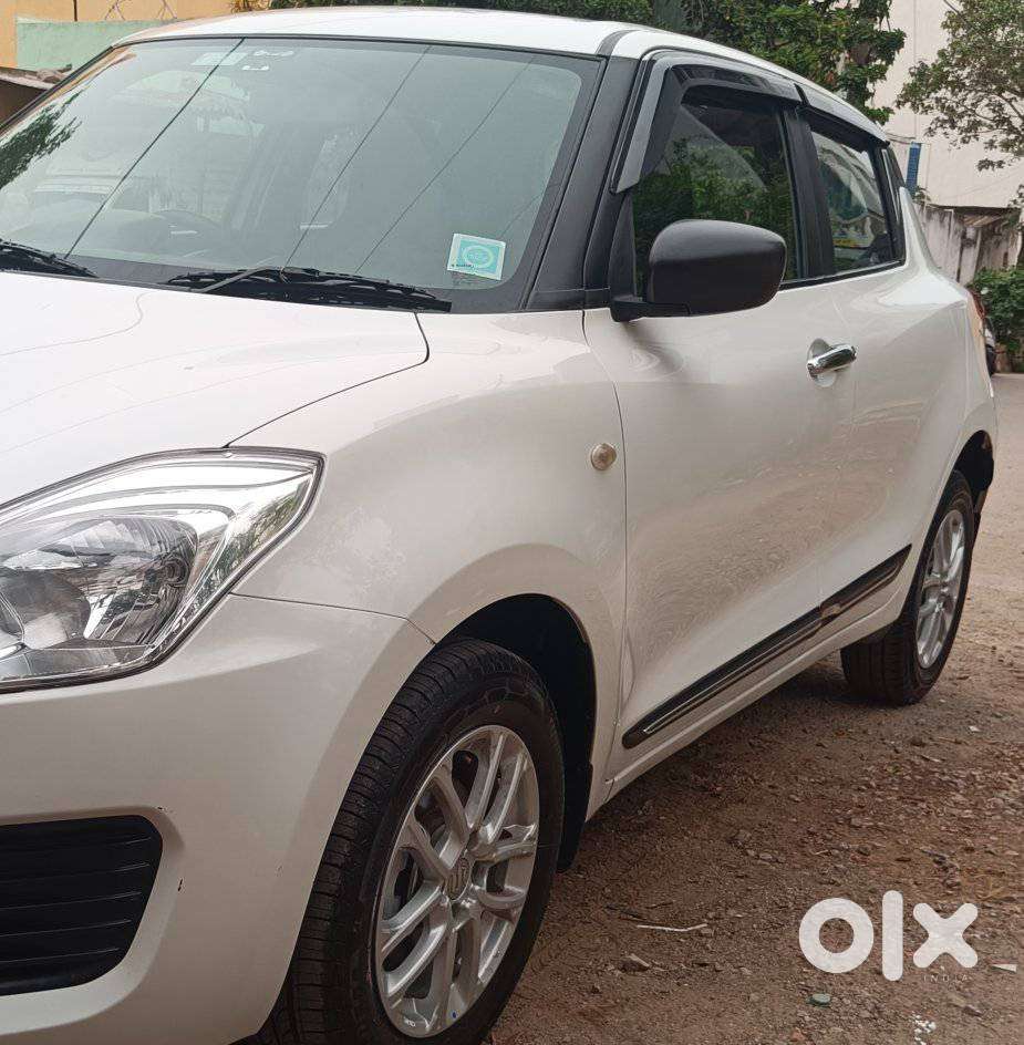 Maruti Suzuki Swift Lxi Option, 2021, Petrol