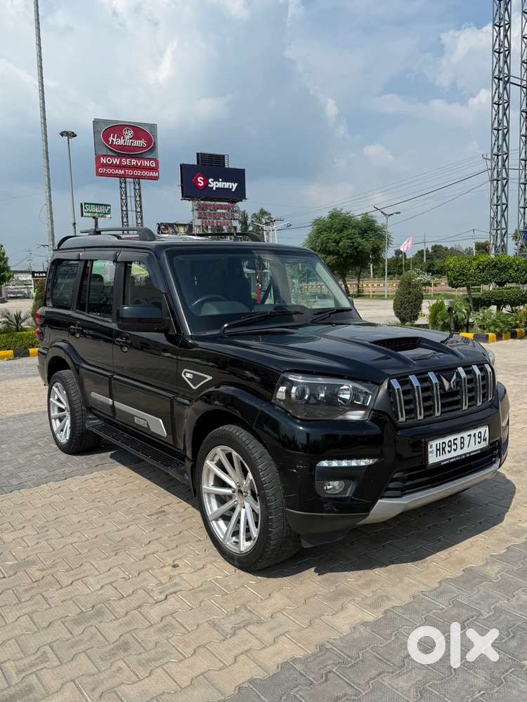 Mahindra Scorpio Classic 2023