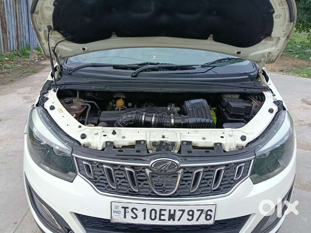Mahindra Marazzo M8, 2018, Diesel