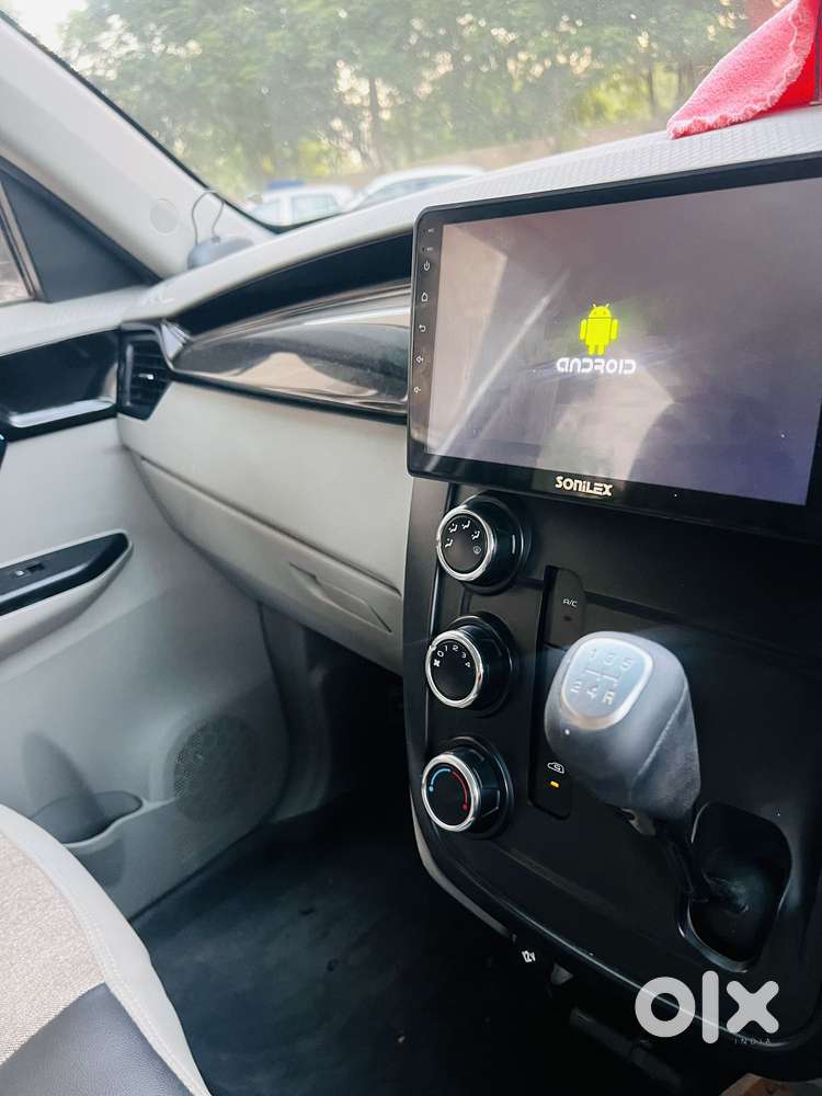 Mahindra Kuv 100 2016-2017 Mfalcon G80 K8 Dual Tone, 2016, Cng & Hyb..