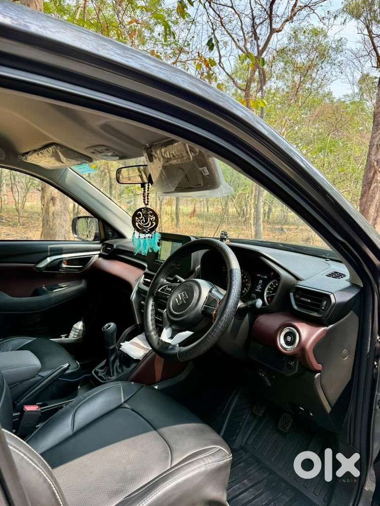 Maruti Suzuki Grand Vitara 2025 Petrol (only 5 Month Old)