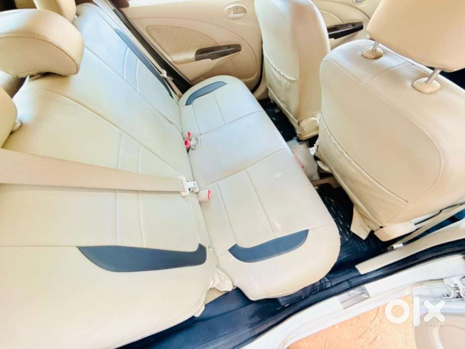 Toyota Etios Liva V Dual Tone, 2019, Petrol