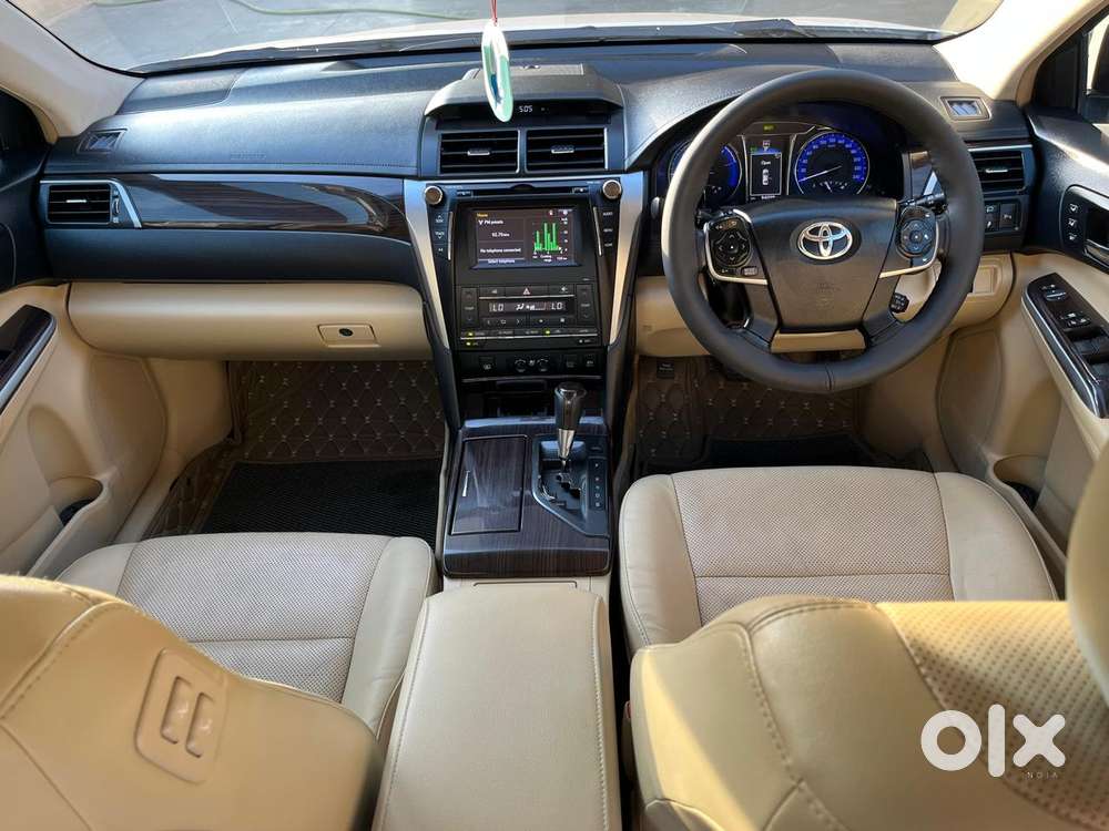 Toyota Camry Hybrid 2.5, 2015, Petrol