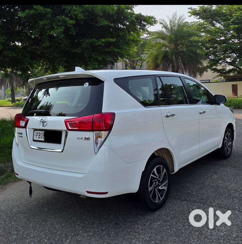 Toyota Innova Crysta 2.4 V, 2022, Diesel