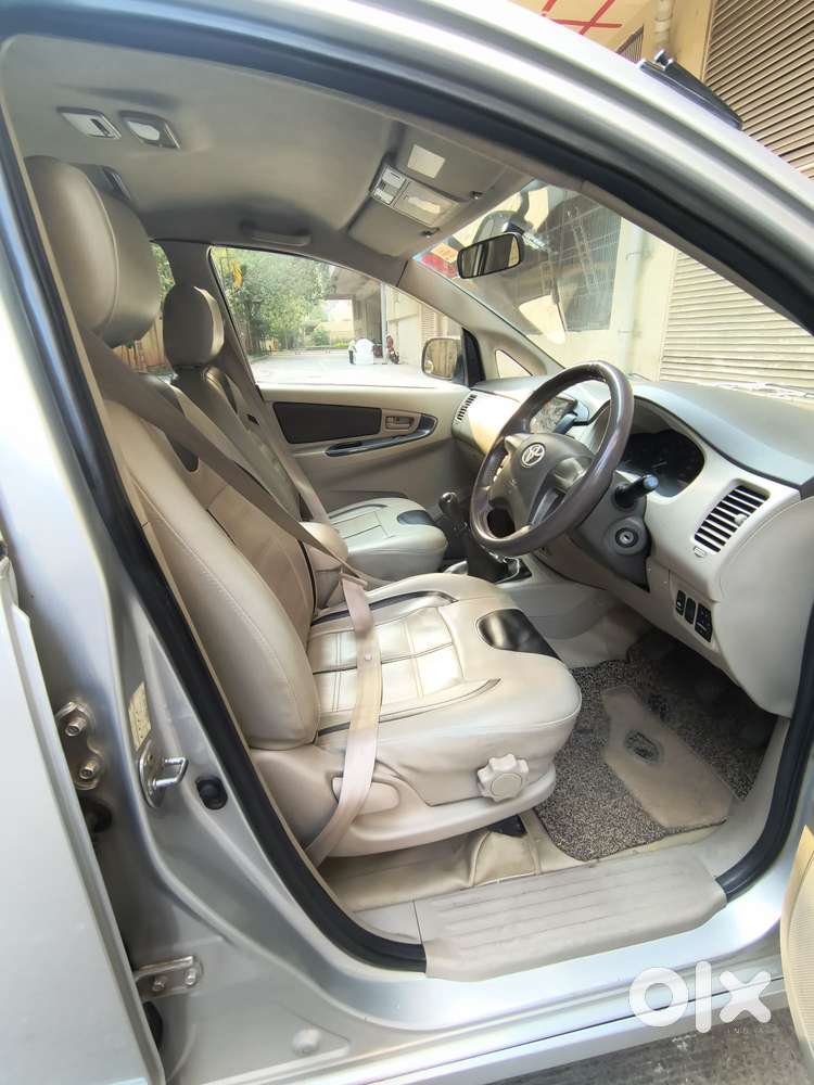 Toyota Innova 2.5 G (diesel) 7 Seater Bs Iv, 2013, Diesel