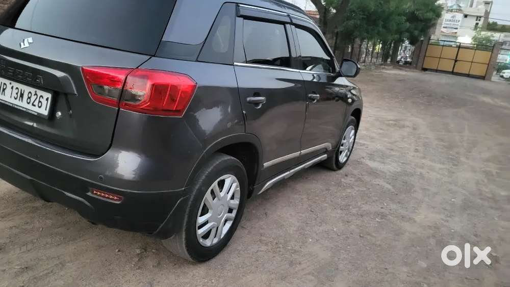 Brezza 2018 Diesel Well Maintained