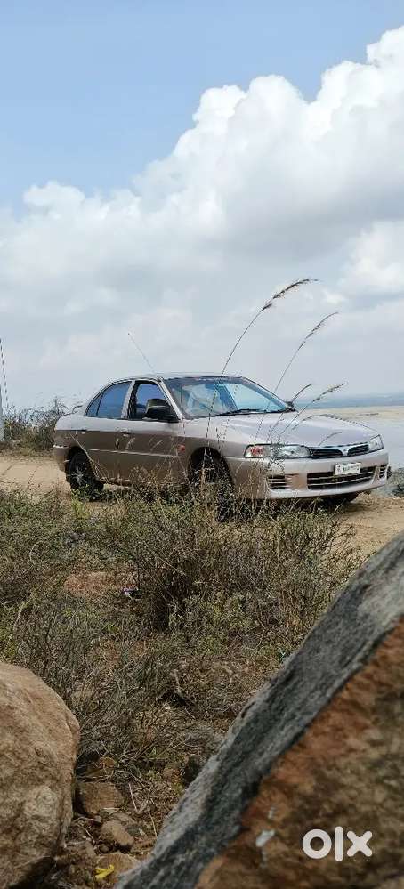 Mitsubishi Lancer 2003 Petrol 98000 Km Driven