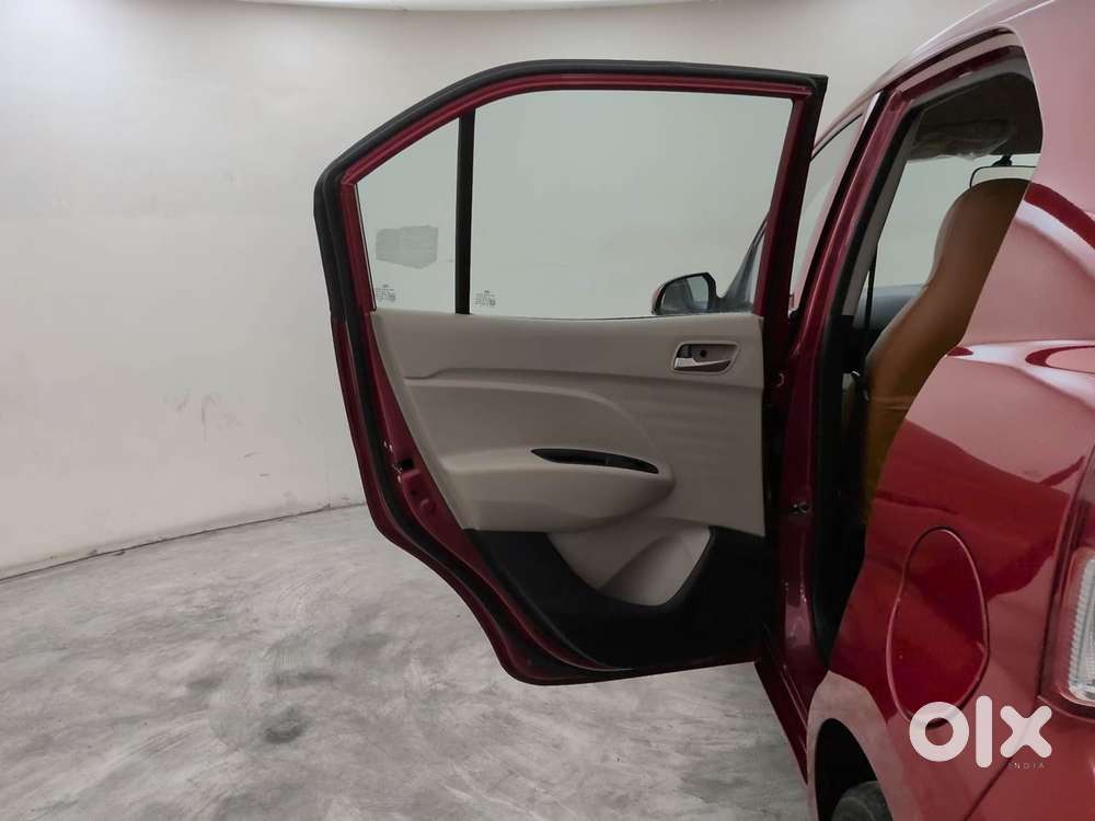 Hyundai Santro Asta, 2022, Petrol