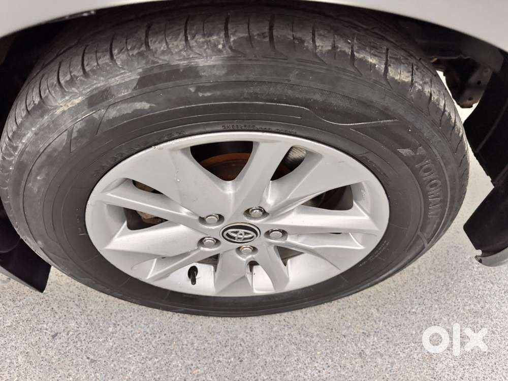 Toyota Innova Crysta 2.4 V 7 Str, 2016, Diesel