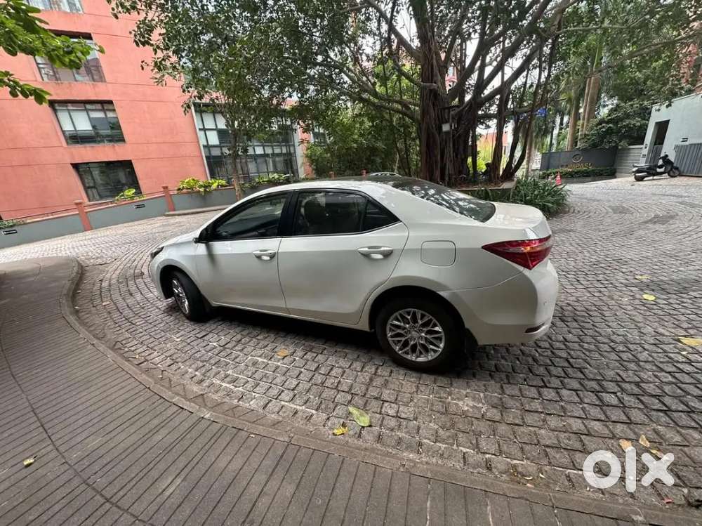 Toyota Corolla Altis 2016