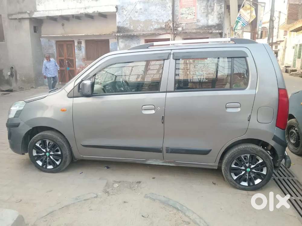 Koi Kami Nahi Hai Gari Me