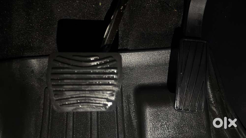 Mahindra Scorpio-n 2.0 Z8 L Petrol At 7 Str, 2024, Petrol
