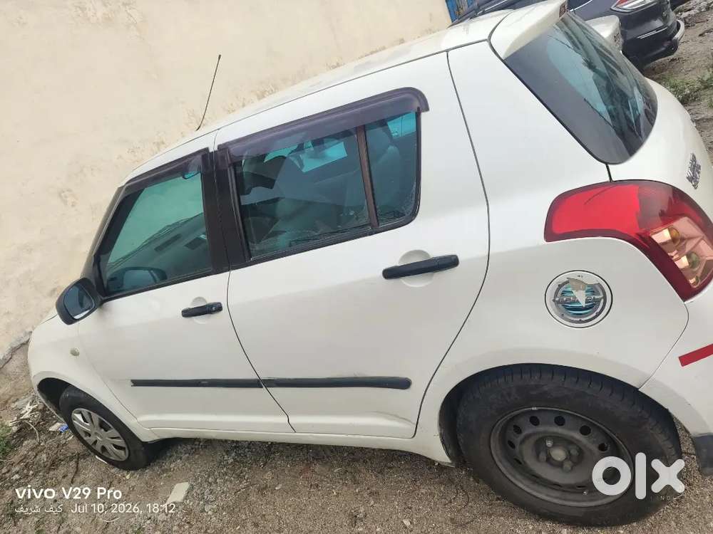 Swift 1.3 Vxi Maruti 2011
