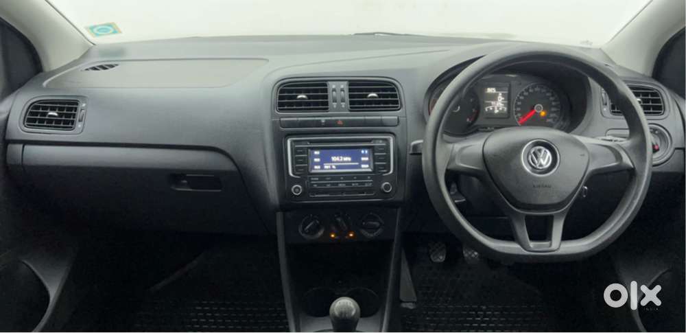 Volkswagen Polo 2017 Comfortline 2.0 Petrol &ndash; ₹4,30,000