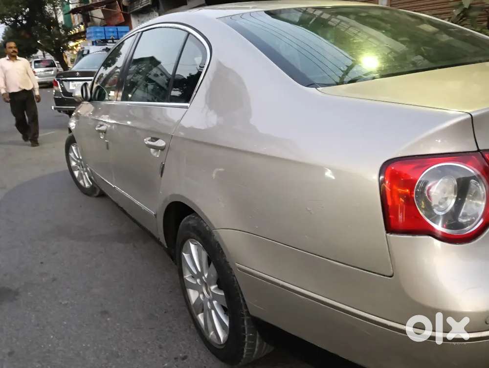 Volkswagen Passat 2009 Diesel 90000 Km Driven