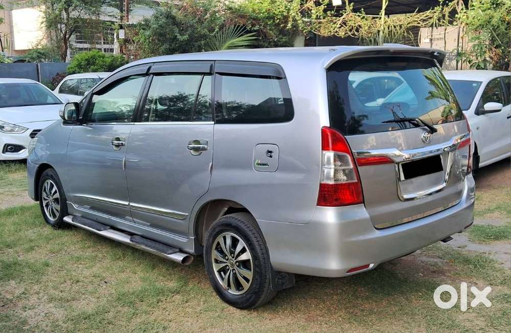 Toyota Innova 2.5 V 8 Str, 2015, Diesel