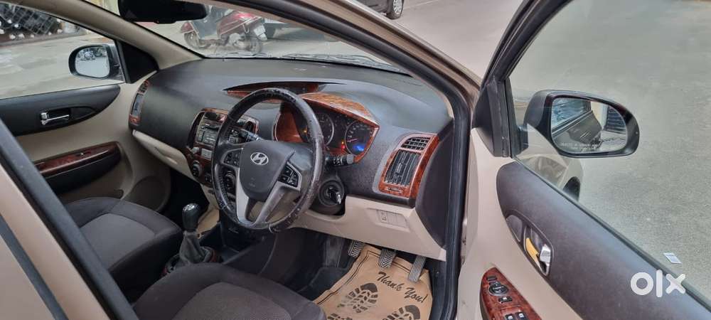 Hyundai I20 1.2 Sportz, 2012, Petrol