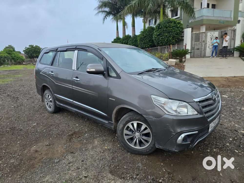 Innova 2013 Well Maintained