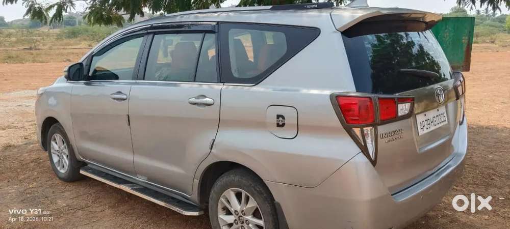 Toyota Innova Crysta 2017 Diesel 208000 Km Driven