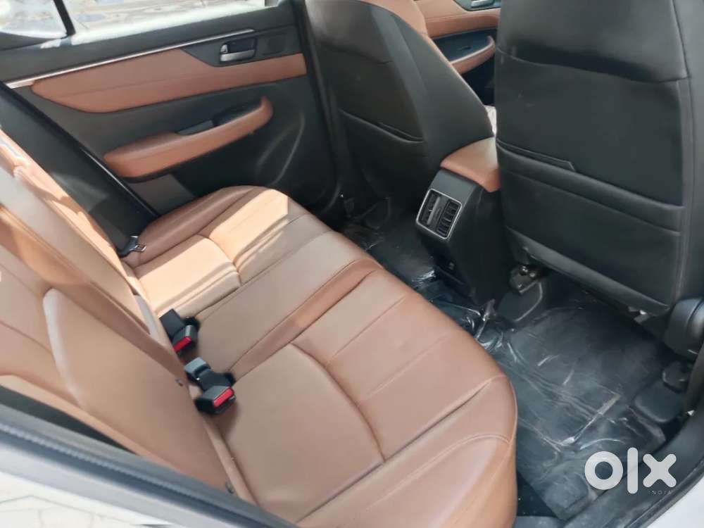 Honda Elevate ZX CVT, 2025, Petrol