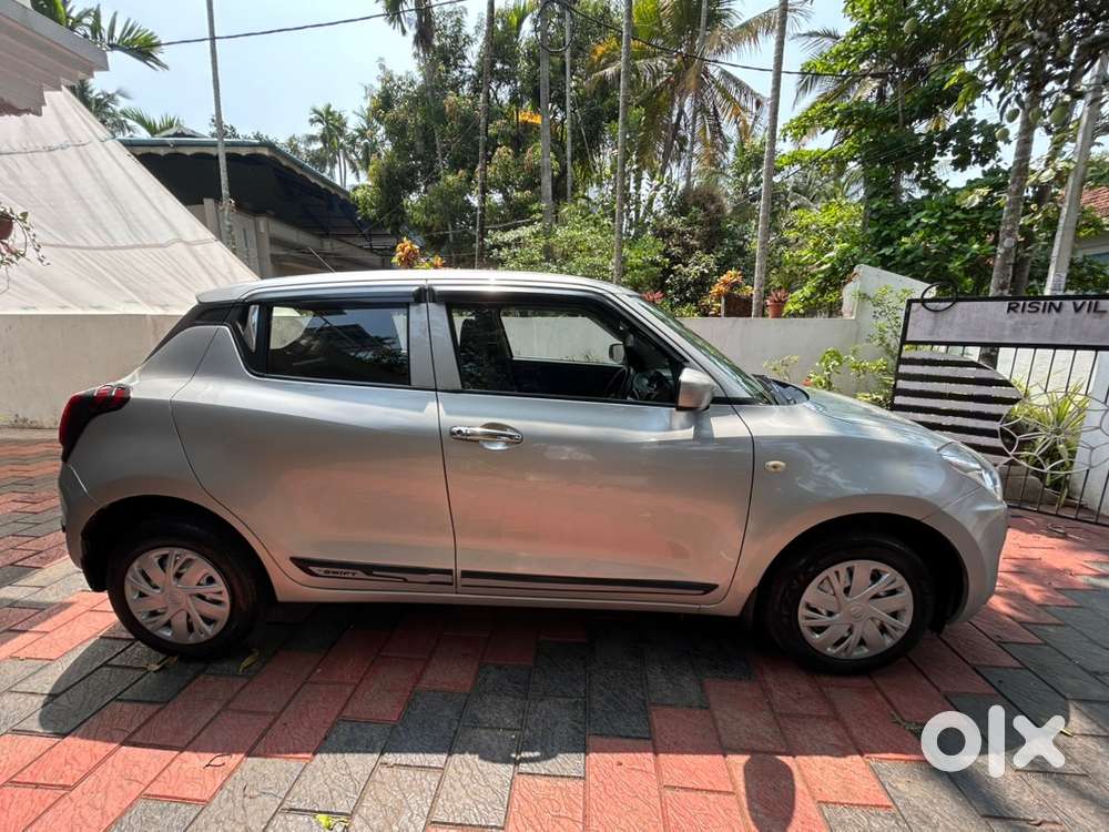 Maruti Suzuki Swift 2022 Petrol 42000 Km Driven