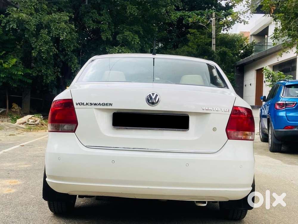 Volkswagen Vento Celeste 1.6 Highline, 2012, Diesel
