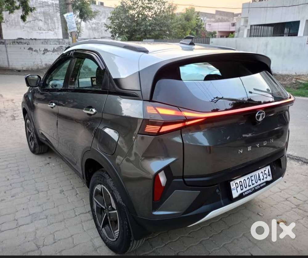 Tata Nexon Creative Plus 1.2 Revotron Petrol 6 Amt Dt, 2024, Petrol