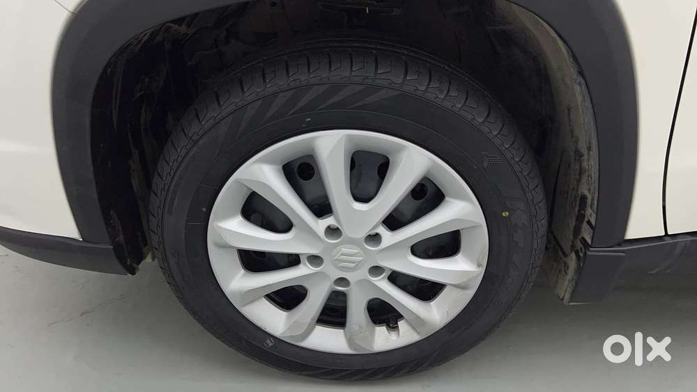 Maruti Suzuki Grand Vitara 1.5 Delta Smart Hybrid At, 2023, Petrol