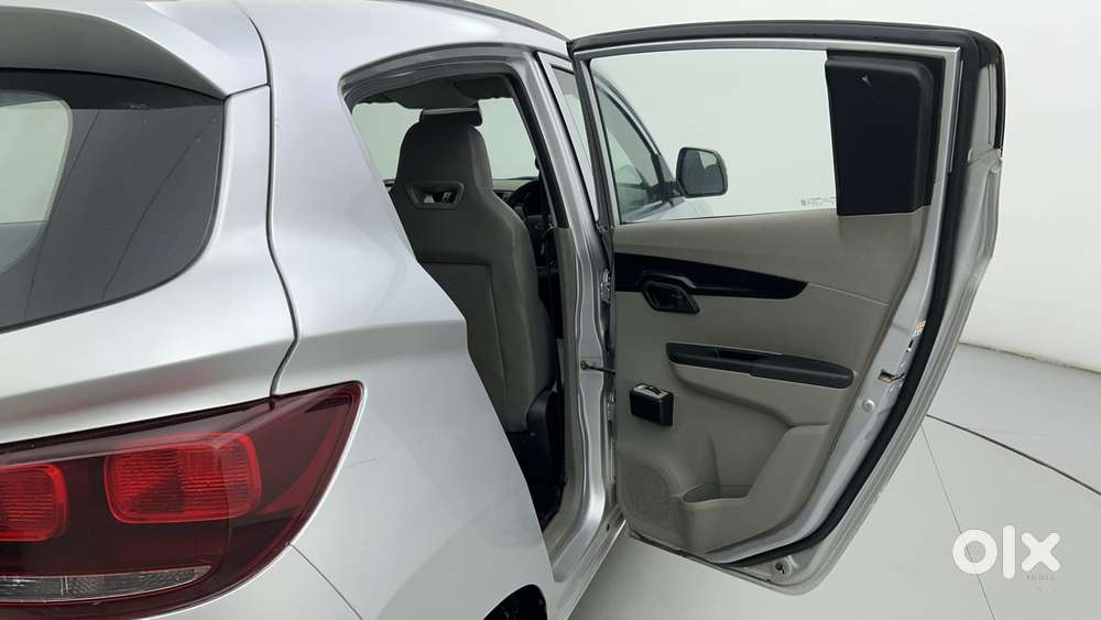 Mahindra Kuv 100 2016-2017 Mfalcon G80 K2, 2017, Petrol
