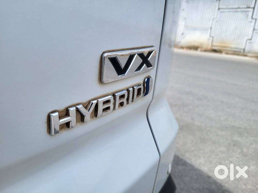 Toyota Innova Hycross 2.0 Vx Hybrid 8 Str, 2023, Petrol