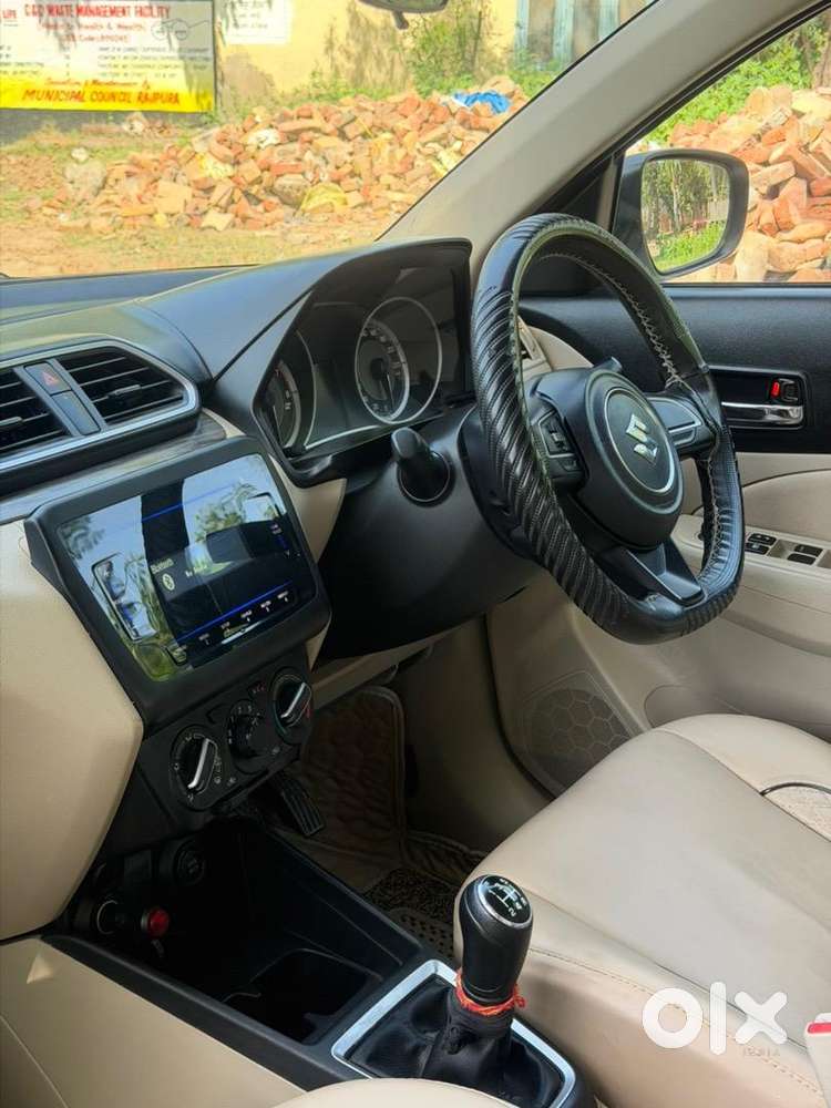 Marutia Suzuki Dzire 2023 Petrol 27900 Km Driven