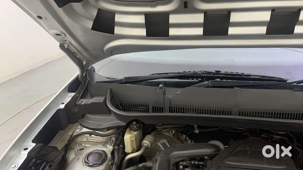Volkswagen Taigun Topline 1.0 Tsi At (electric Seats), 2022, Petrol