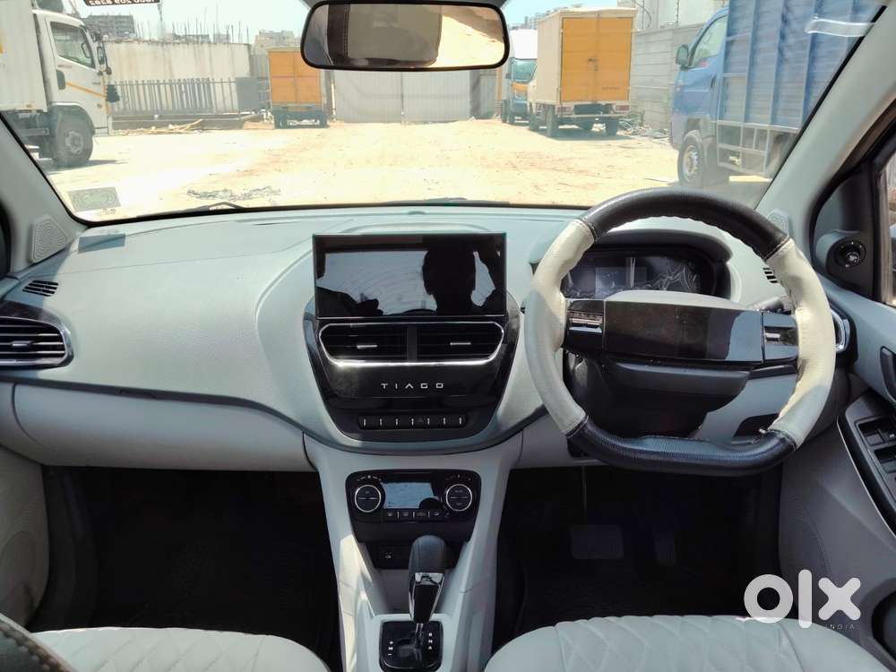 Tata Tiago 1.2 Revotron Xza Plus Amt, 2025, Petrol