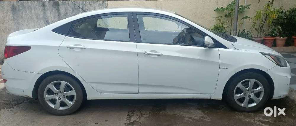 Hyundai Verna Fluidic 2011 Diesel Manual