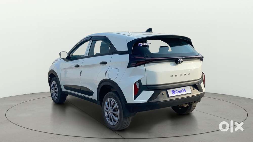 Tata Nexon Smart Plus S 1.2 Revotron Petrol 5 Mt, 2024, Petrol