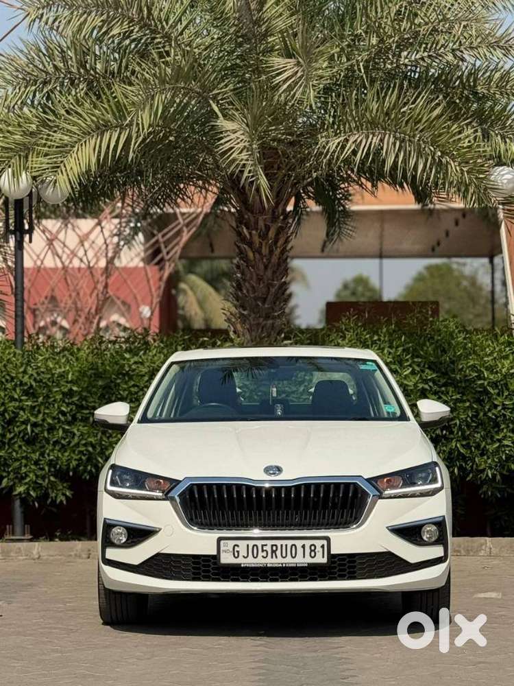Skoda Slavia 1.0 Tsi Style At, 2023, Petrol