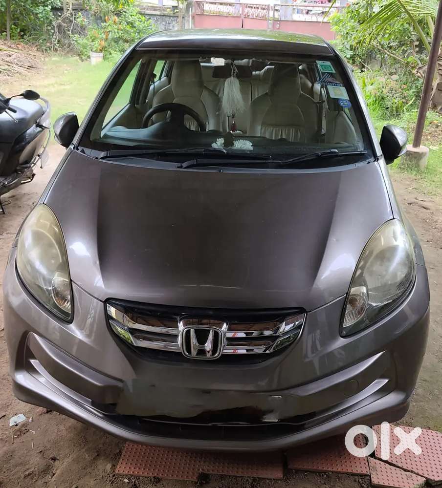 Honda Amaze 2015 Petrol Well Maintained