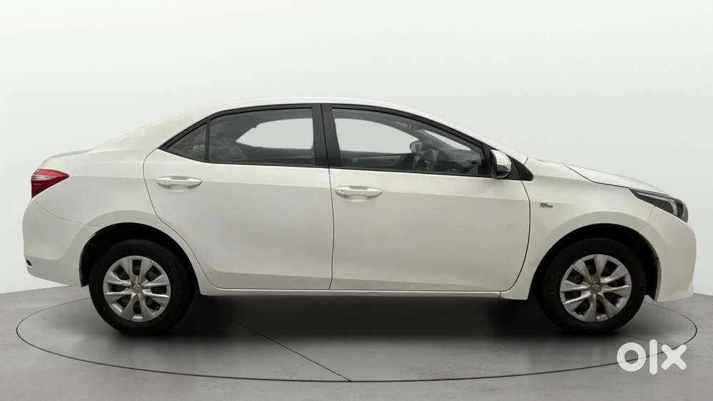 Toyota Corolla Altis [ ] 1.8 J, 2014, Petrol