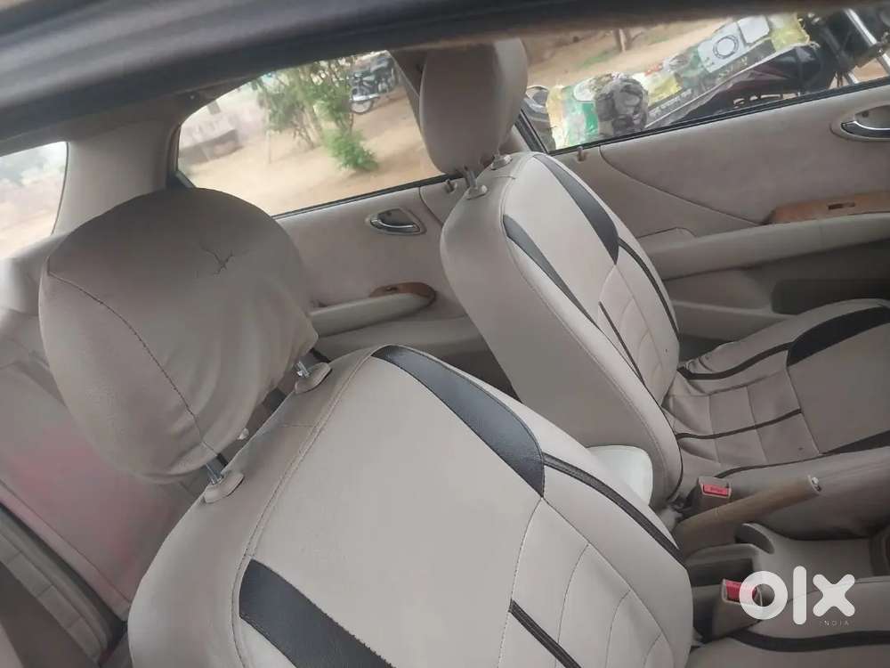 Honda City Zx 2006 Cng & Hybrids Good Condition