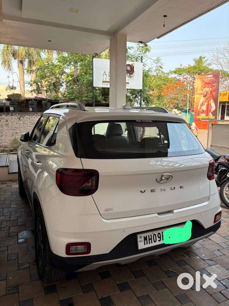 Hyundai Venue 2019 Diesel Well Maintained