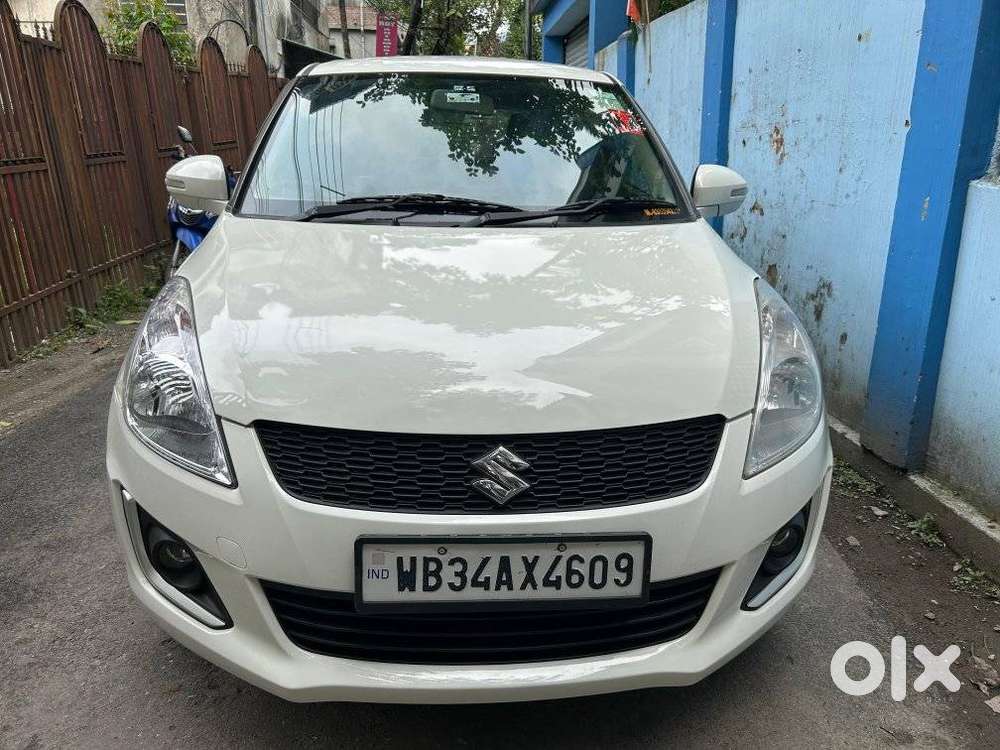 Maruti Suzuki Swift Vxi Optional, 2016, Petrol